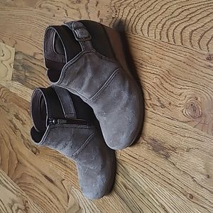 Dansko Shirley ankle wedge booties